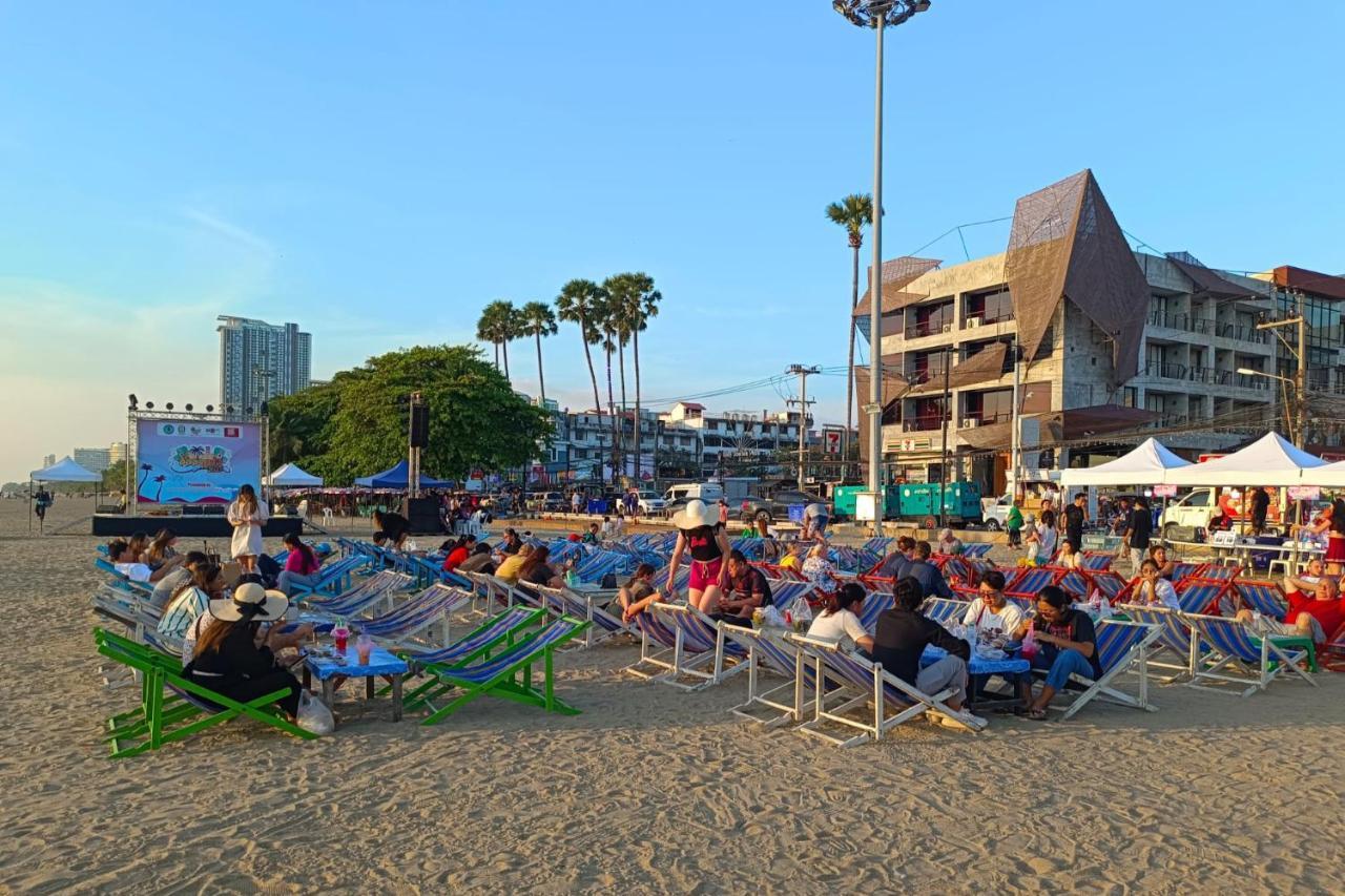 Mandala Beach Villa Jomtiean Pantai Jomtien Bagian luar foto