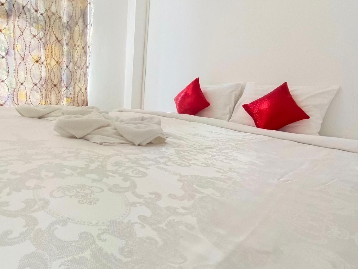 Mandala Beach Villa Jomtiean Pantai Jomtien Bagian luar foto