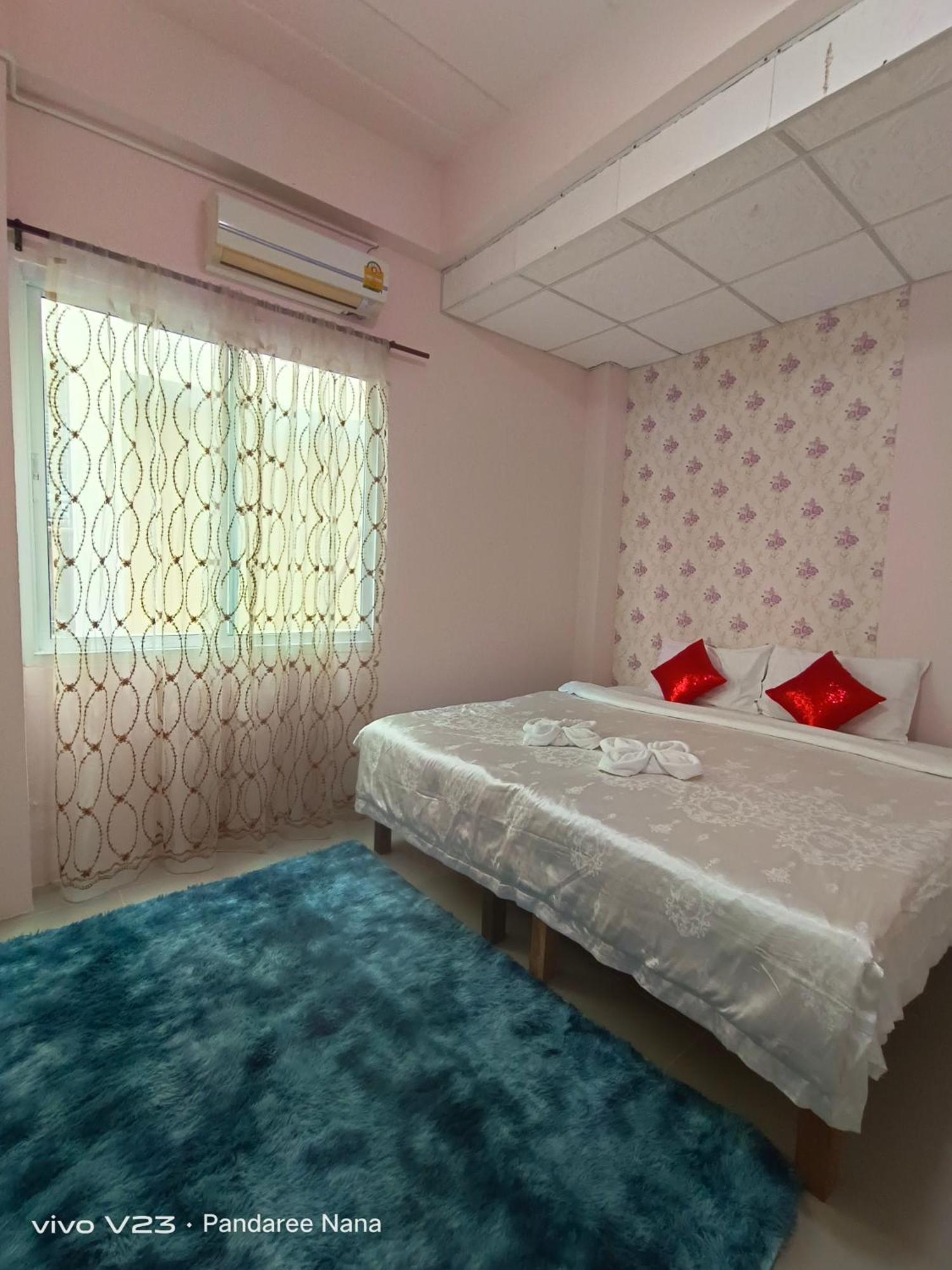 Mandala Beach Villa Jomtiean Pantai Jomtien Bagian luar foto
