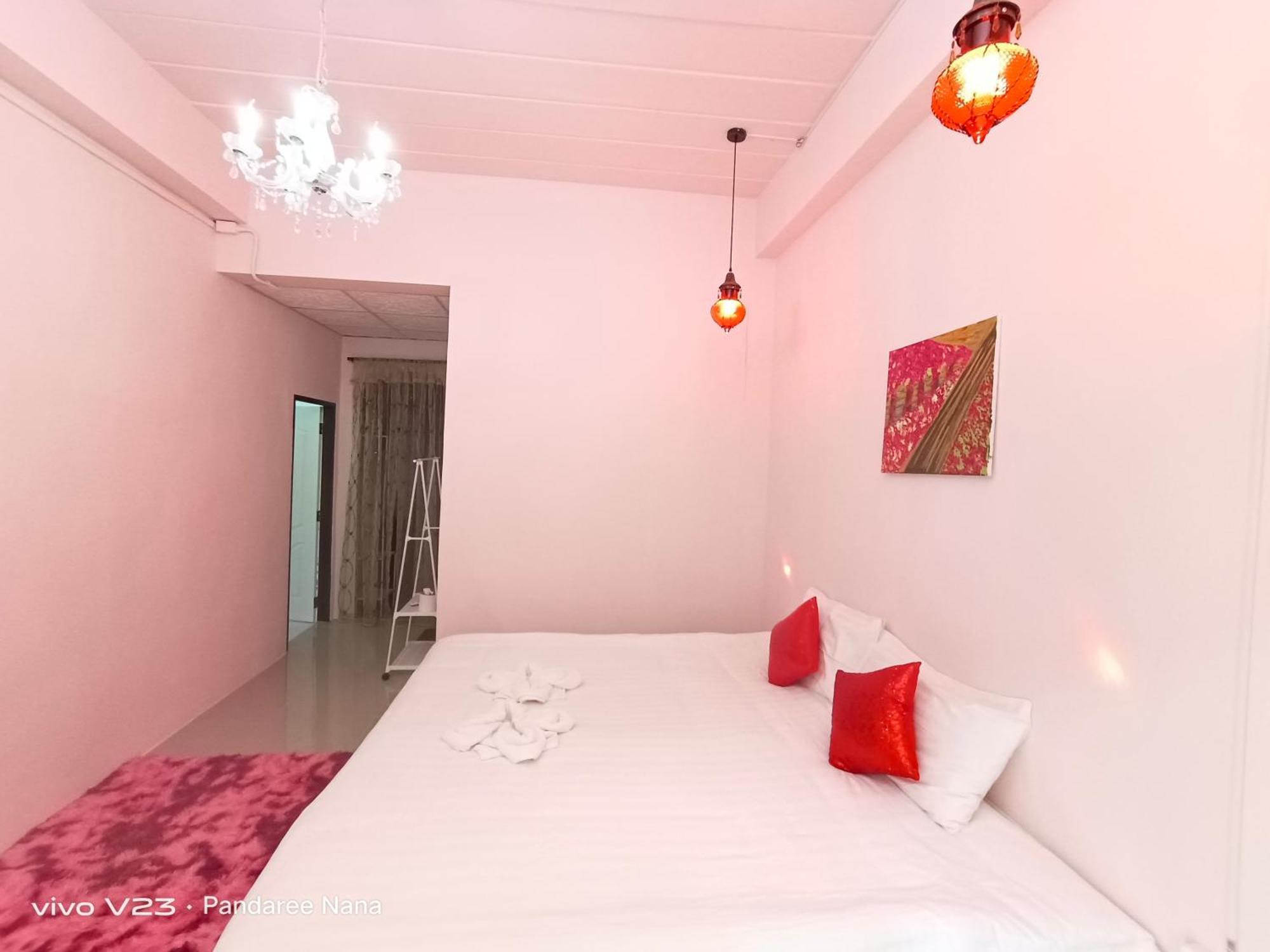 Mandala Beach Villa Jomtiean Pantai Jomtien Bagian luar foto